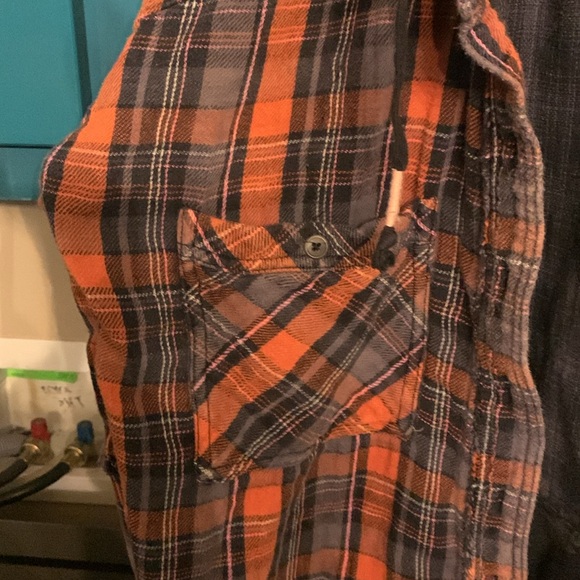 We the Free Women’s Calico Basin Plaid Shirt Jacket. Size Large. - Picture 4 of 6